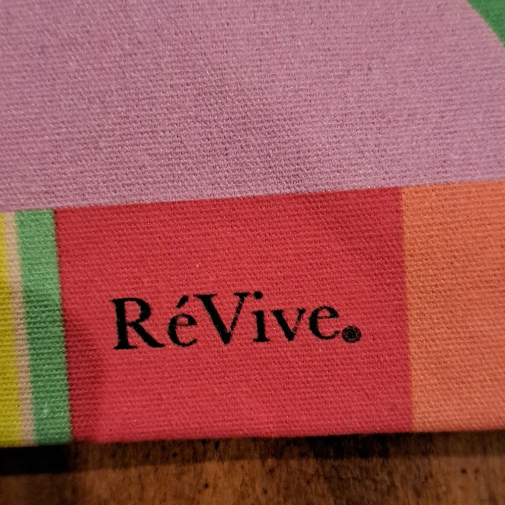 Révive Makeup Travel Rainbow Bag